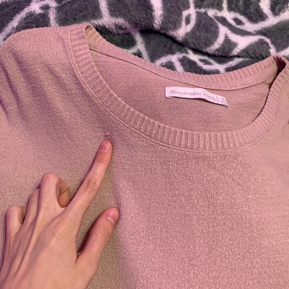 Abercrombie & Fitch Pink Lightweight Sweater - Picture 5 of 6